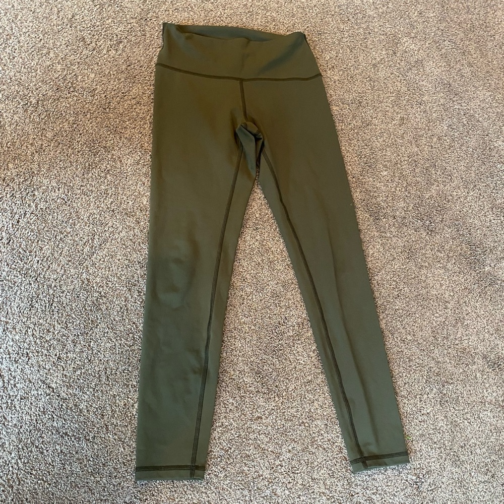 - FLEO Leggings Size Large